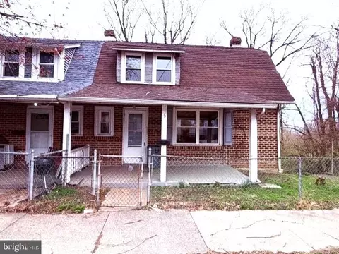 19 Balfour Ave, Claymont, DE 19703