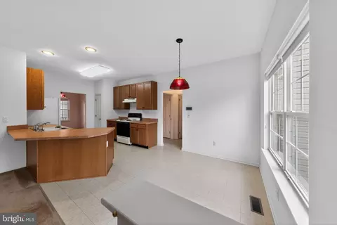 Kitchen - 5 Basalt St, Townsend, DE 19734 photo 2 of 3