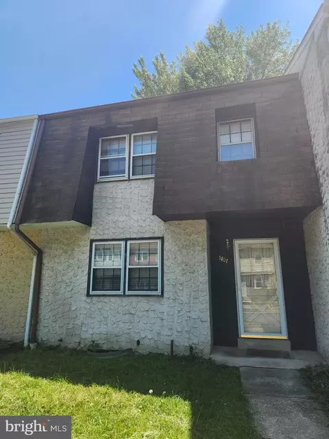 1707 Barnaby St, Newark, DE 19702