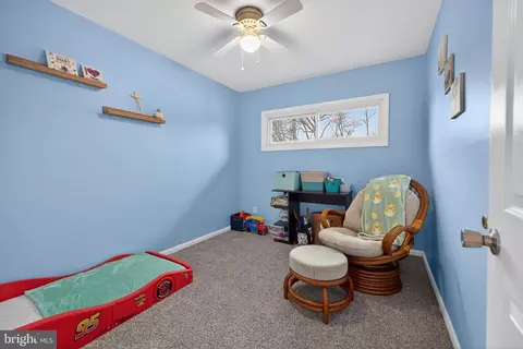 Bedroom - 64 W Stephen Dr, Newark, DE 19713 photo 4 of 5