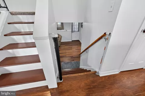 Entry Way - 64 W Stephen Dr, Newark, DE 19713 photo 5 of 5