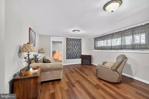 Other - 64 W Stephen Dr, Newark, DE 19713 photo 5 of 11