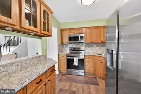 Kitchen - 64 W Stephen Dr, Newark, DE 19713 photo 2 of 2