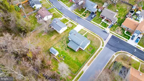 View/Area - 64 W Stephen Dr, Newark, DE 19713 photo 2 of 3
