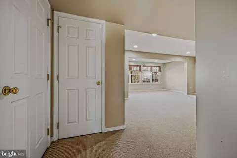 Entry Way - 13 Laurel Way, Bear, DE 19701 photo 3 of 10