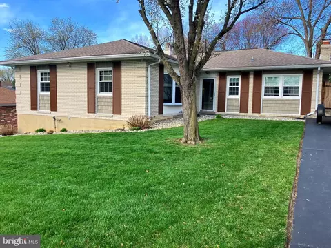 28 Rankin Rd, Newark, DE 19711