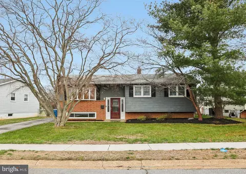 2114 Lori Dr, Wilmington, DE 19808