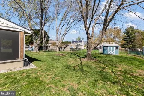Exterior - 8 Slates End End, Newark, DE 19702 photo 5 of 12