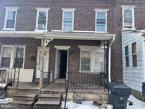 120 E 24th St, Wilmington, DE 19802