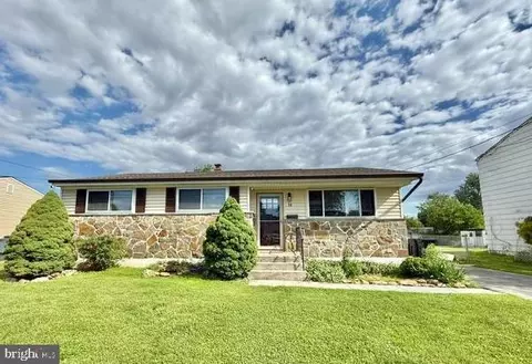 26 Juniper St, New Castle, DE 19720
