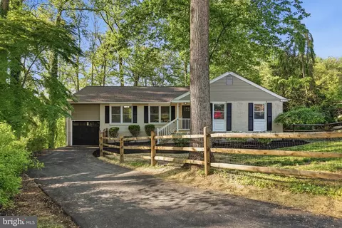 609 Chanin Ct, Hockessin, DE 19707