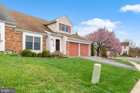 Exterior - 2 Green Meadow Ct, Newark, DE 19711 photo 2 of 10