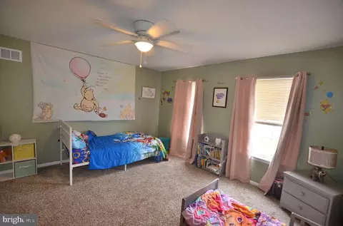 Bedroom - 602 Heatherfield Dr, Bear, DE 19701 photo 2 of 4