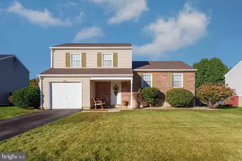 4 Hawkins Ct, Bear, DE 19701
