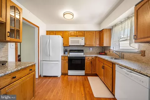Kitchen - 4 Hawkins Ct, Bear, DE 19701 photo 3 of 5