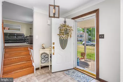 Entry Way - 4 Hawkins Ct, Bear, DE 19701 photo 2 of 4