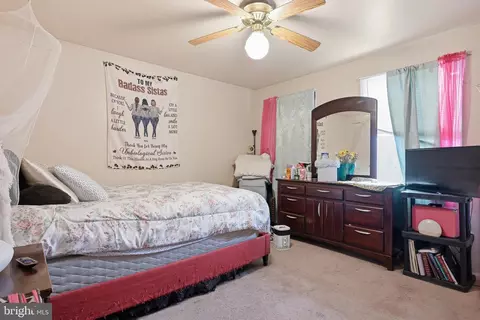 Bedroom - 112 E 4th St, New Castle, DE 19720 photo 4 of 4