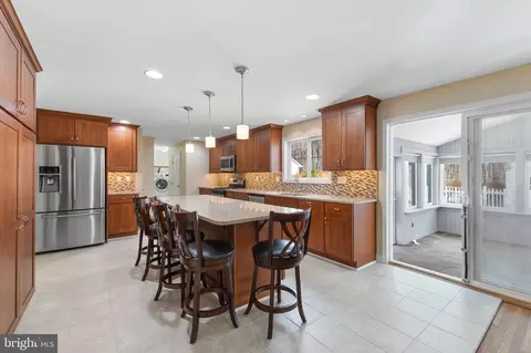 Kitchen - 19 Saint Regis Dr, Newark, DE 19711 photo 3 of 4
