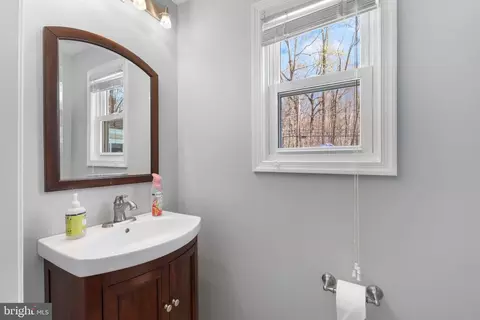 Entry Way - 19 Saint Regis Dr, Newark, DE 19711 photo 1 of 5