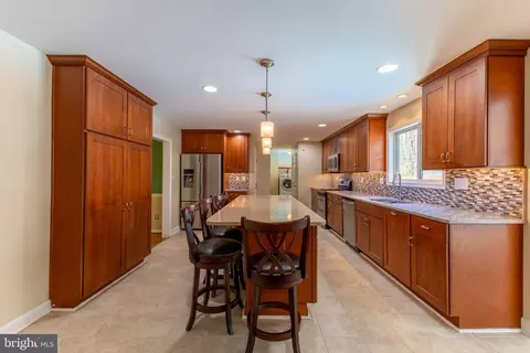 Kitchen - 19 Saint Regis Dr, Newark, DE 19711 photo 4 of 4
