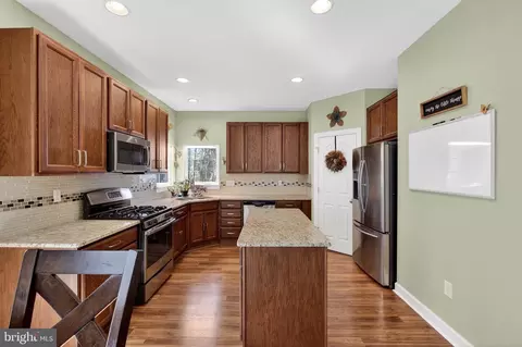 Kitchen - 419 Bergenia Loop, Bear, DE 19701 photo 2 of 4