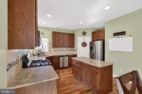 Kitchen - 419 Bergenia Loop, Bear, DE 19701 photo 3 of 4