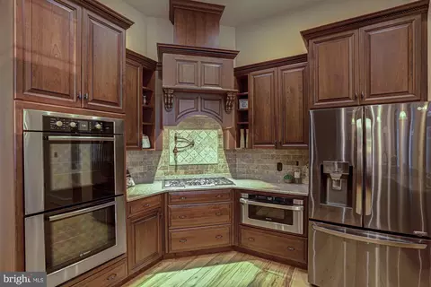 Kitchen - 5 Isaacs Ln, Townsend, DE 19734 photo 7 of 8