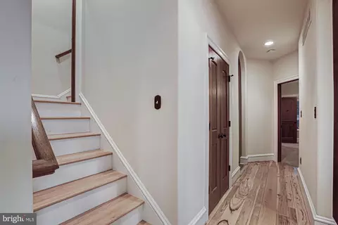 Entry Way - 5 Isaacs Ln, Townsend, DE 19734 photo 4 of 7