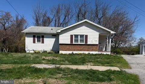 17 Varmar Dr, New Castle, DE 19720