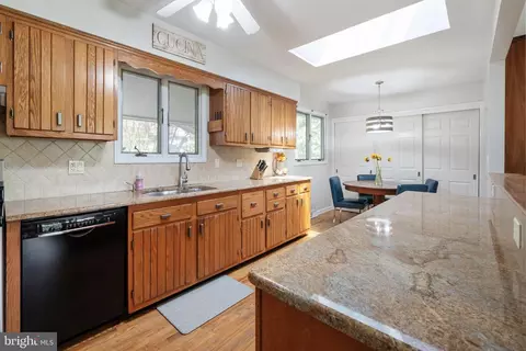 Kitchen - 104 Neptune Dr, Newark, DE 19711 photo 1 of 4