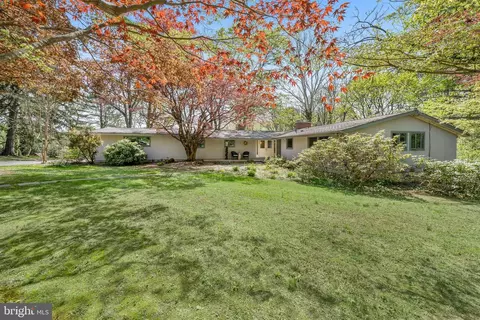 Exterior - 104 Neptune Dr, Newark, DE 19711 photo 2 of 16
