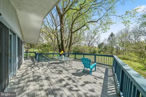 Exterior - 104 Neptune Dr, Newark, DE 19711 photo 7 of 16