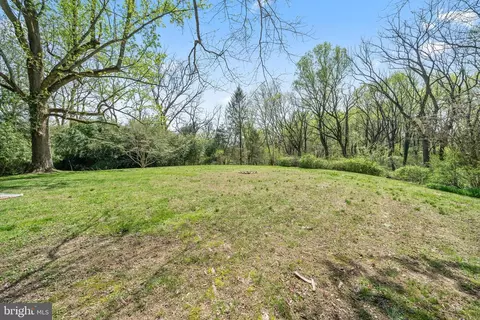 Exterior - 104 Neptune Dr, Newark, DE 19711 photo 14 of 16