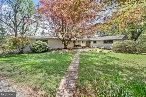 Exterior - 104 Neptune Dr, Newark, DE 19711 photo 4 of 16