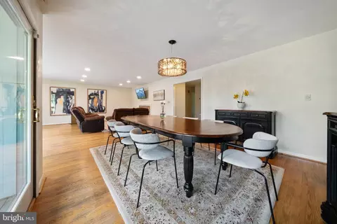 Dining - 104 Neptune Dr, Newark, DE 19711 photo 4 of 5