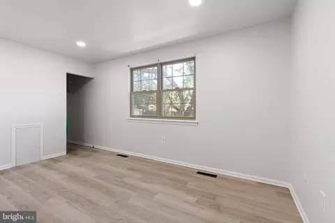 Entry Way - 20 Dorsey Ln, Bear, DE 19701 photo 1 of 1