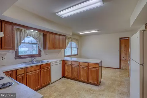 Kitchen - 12 Kimmie Ct, Bear, DE 19701 photo 1 of 7