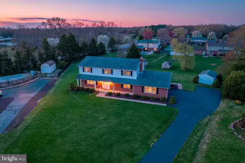 12 Kimmie Ct, Bear, DE 19701