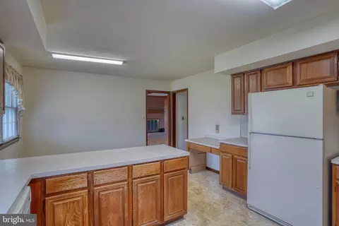 Kitchen - 12 Kimmie Ct, Bear, DE 19701 photo 5 of 7
