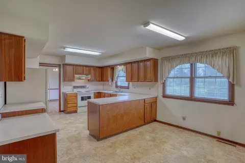 Kitchen - 12 Kimmie Ct, Bear, DE 19701 photo 7 of 7