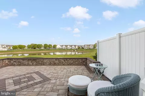 Exterior - 24 Springfield Cir, Middletown, DE 19709 photo 5 of 6