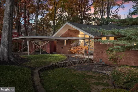 711 Coverly Rd, Wilmington, DE 19802