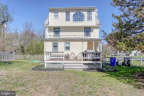 Exterior - 562 Railroad Ave, Townsend, DE 19734 photo 10 of 14