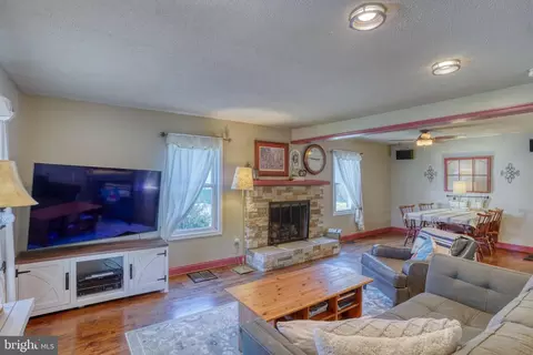 Other - 562 Railroad Ave, Townsend, DE 19734 photo 3 of 21