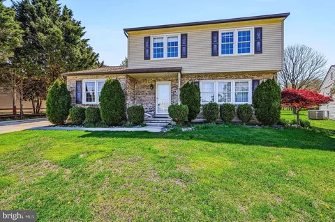 12 Laurie Ct, Bear, DE 19701