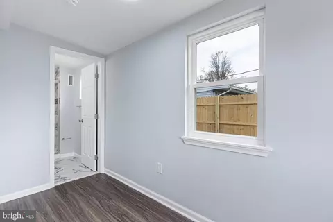 Entry Way - 4 Martell Rd, Newark, DE 19713 photo 3 of 4