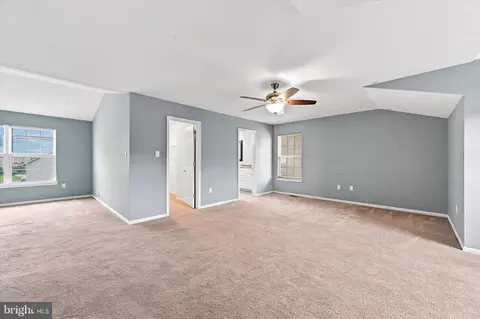 Entry Way - 125 Hannum Dr, Bear, DE 19701 photo 6 of 10