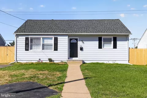 46 Morris Rd, New Castle, DE 19720