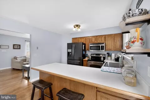 Kitchen - 3 W Bynum Ct, Bear, DE 19701 photo 4 of 6