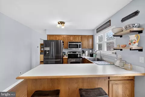 Kitchen - 3 W Bynum Ct, Bear, DE 19701 photo 3 of 6